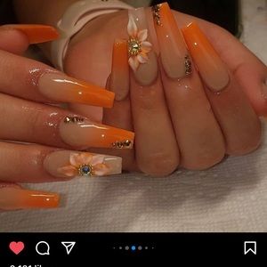 Meet your Posher, Tiara